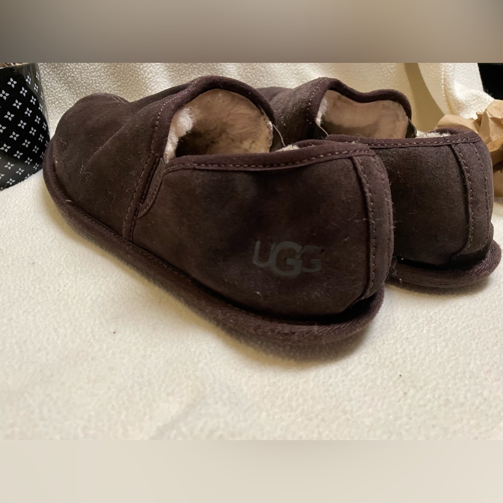 Mens UGG slippers - Picture 4 of 9